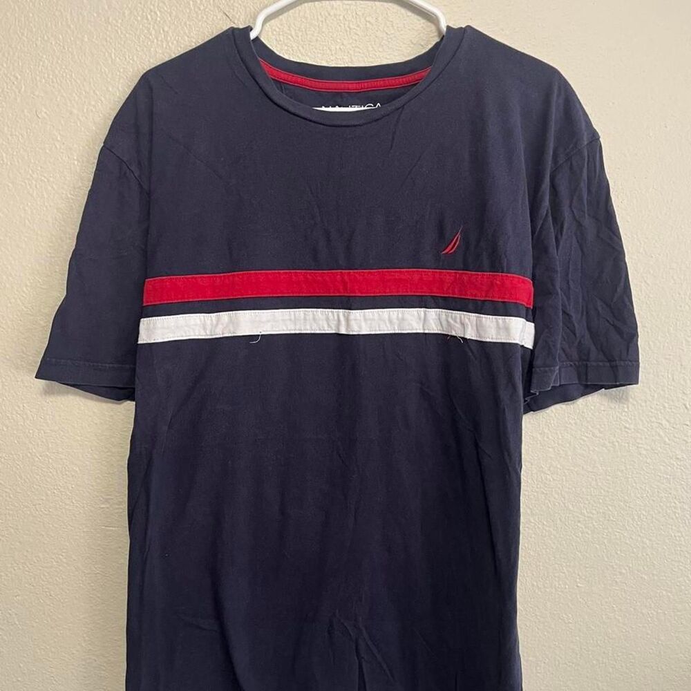 Nautica Men's Navy and Blue T-shirt